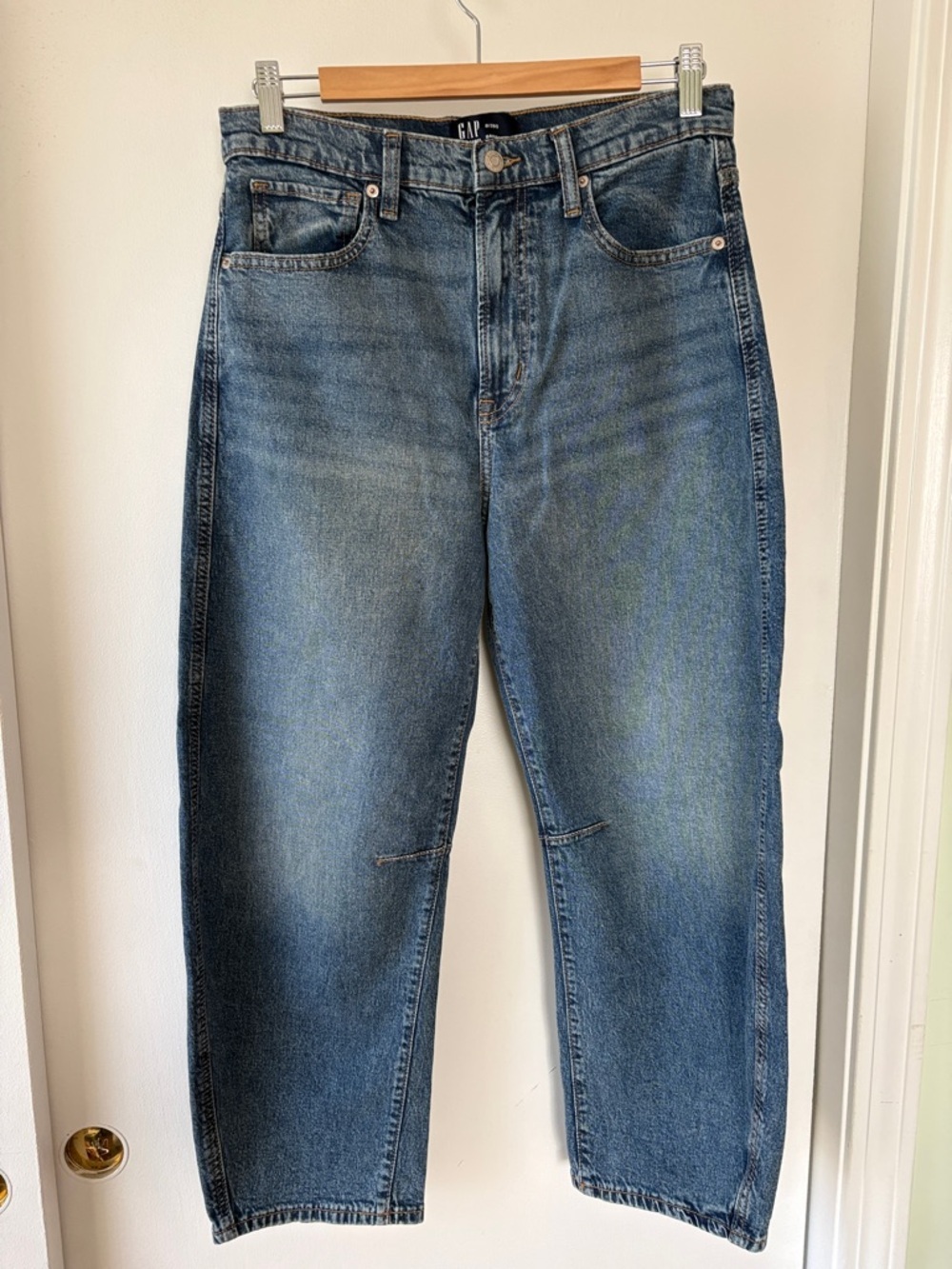 Gap Barrel Leg High Rise Jeans 29S
